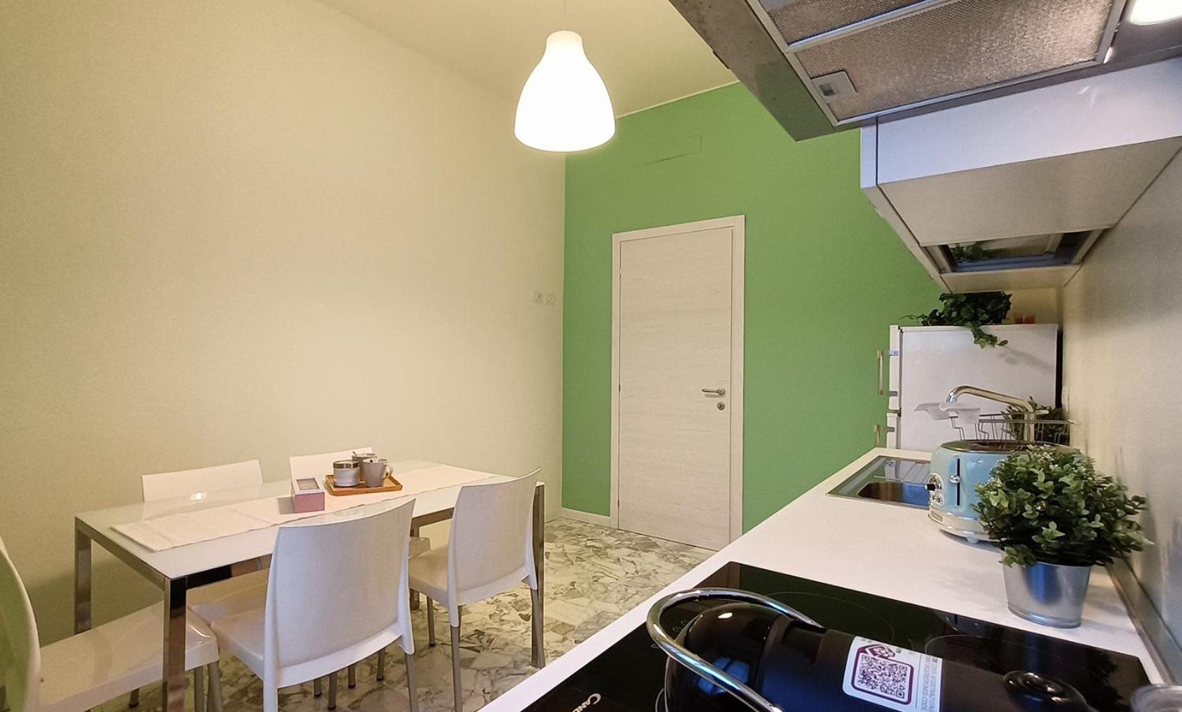 Sahi - Via Dei Ciclamini Mm1 Primaticcio, Stadio San Siro, Ospedale San Carlo Milano Eksteriør bilde