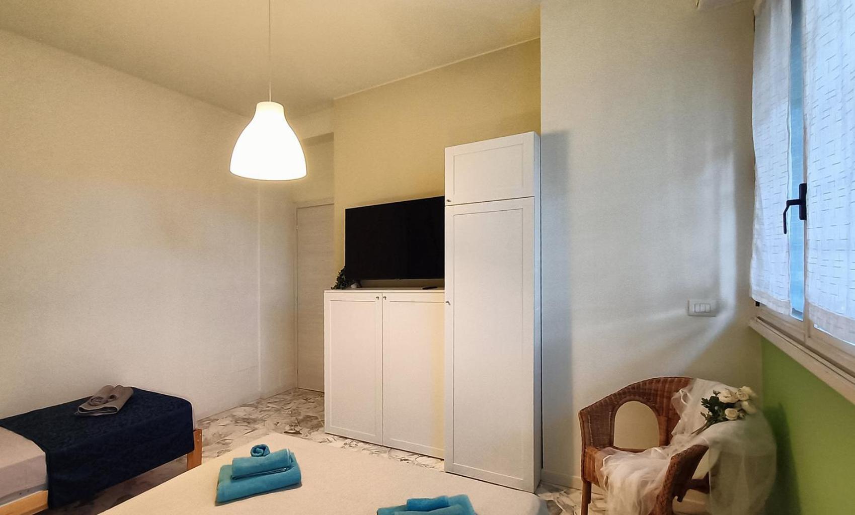 Sahi - Via Dei Ciclamini Mm1 Primaticcio, Stadio San Siro, Ospedale San Carlo Milano Eksteriør bilde