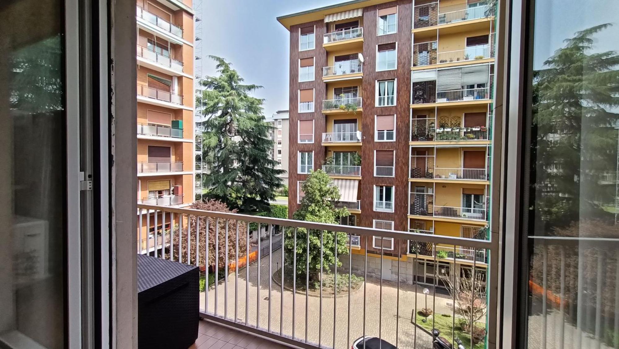 Sahi - Via Dei Ciclamini Mm1 Primaticcio, Stadio San Siro, Ospedale San Carlo Milano Eksteriør bilde